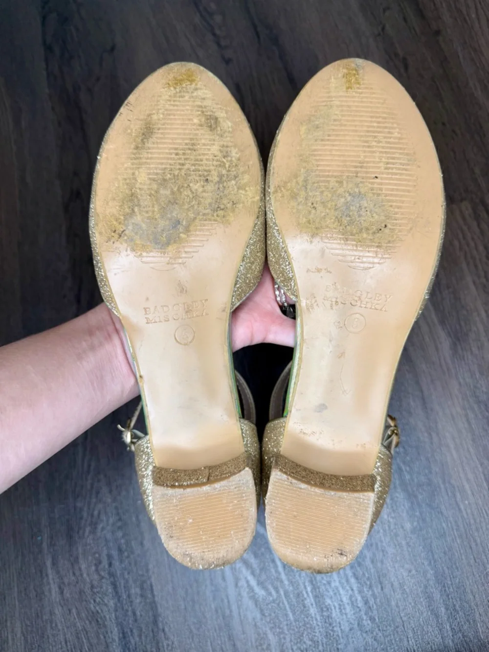 Badgley Mischka Gold Glitter Block Heel Pumps Size 5 - Picture 3 of 4